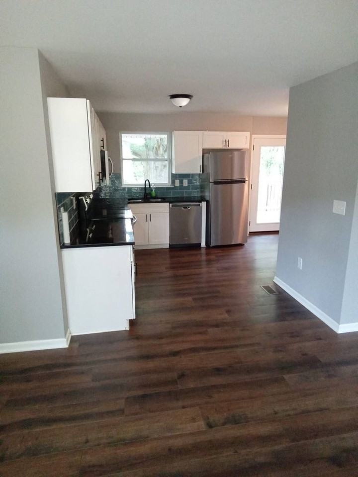 3338 Barfield Dr - Photo 3 of 17