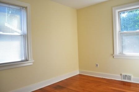 2925 Ruthland Rd - Photo 2 of 15