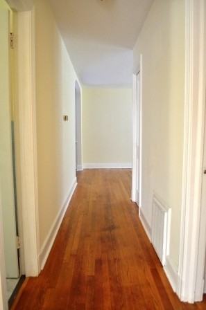 2925 Ruthland Rd - Photo 3 of 15