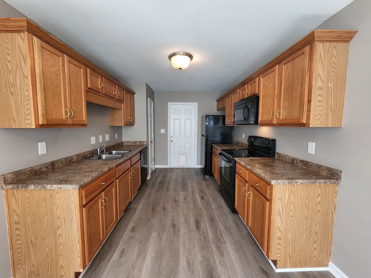 163 Appellate Ct - Photo 4 of 17