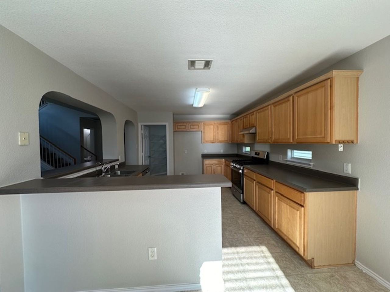 5157 Hartson - Photo 5 of 37