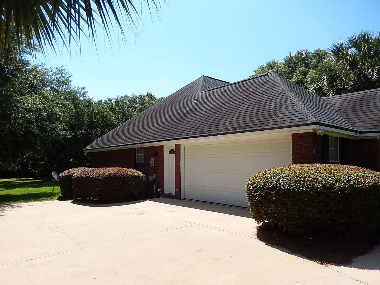 1858 Vineland Ln - Photo 2 of 40