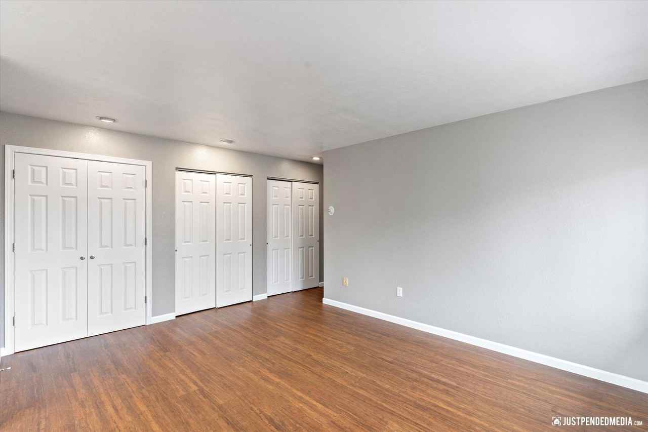 Bayshore-Klatt - Photo 3 of 19