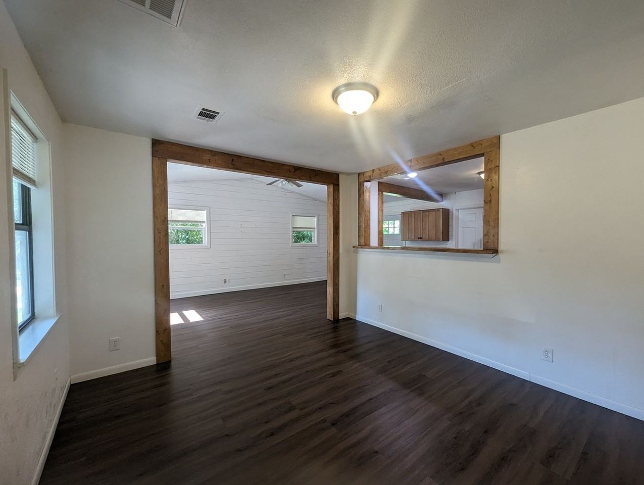 35 N Goodwin St - Photo 3 of 13