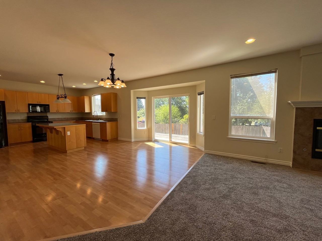 2282 Gardiner Dr - Photo 6 of 29