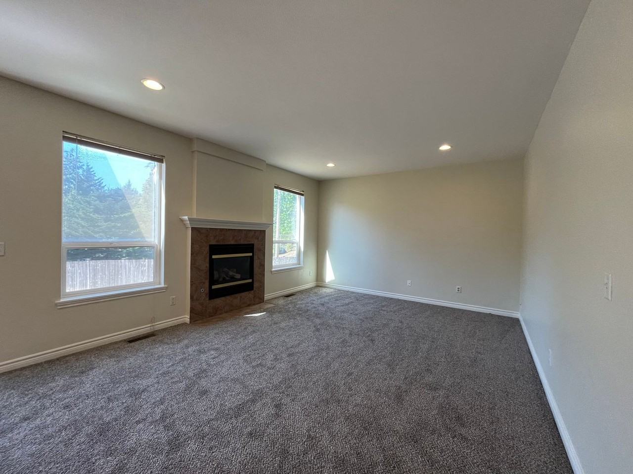 2282 Gardiner Dr - Photo 7 of 29