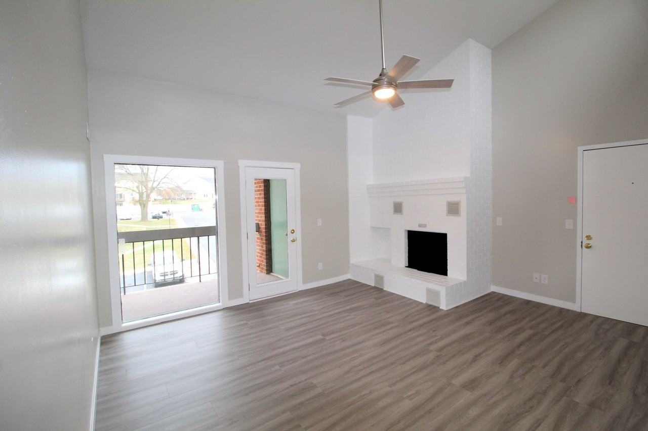 1026 Blue Ridge Dr - Photo 3 of 29