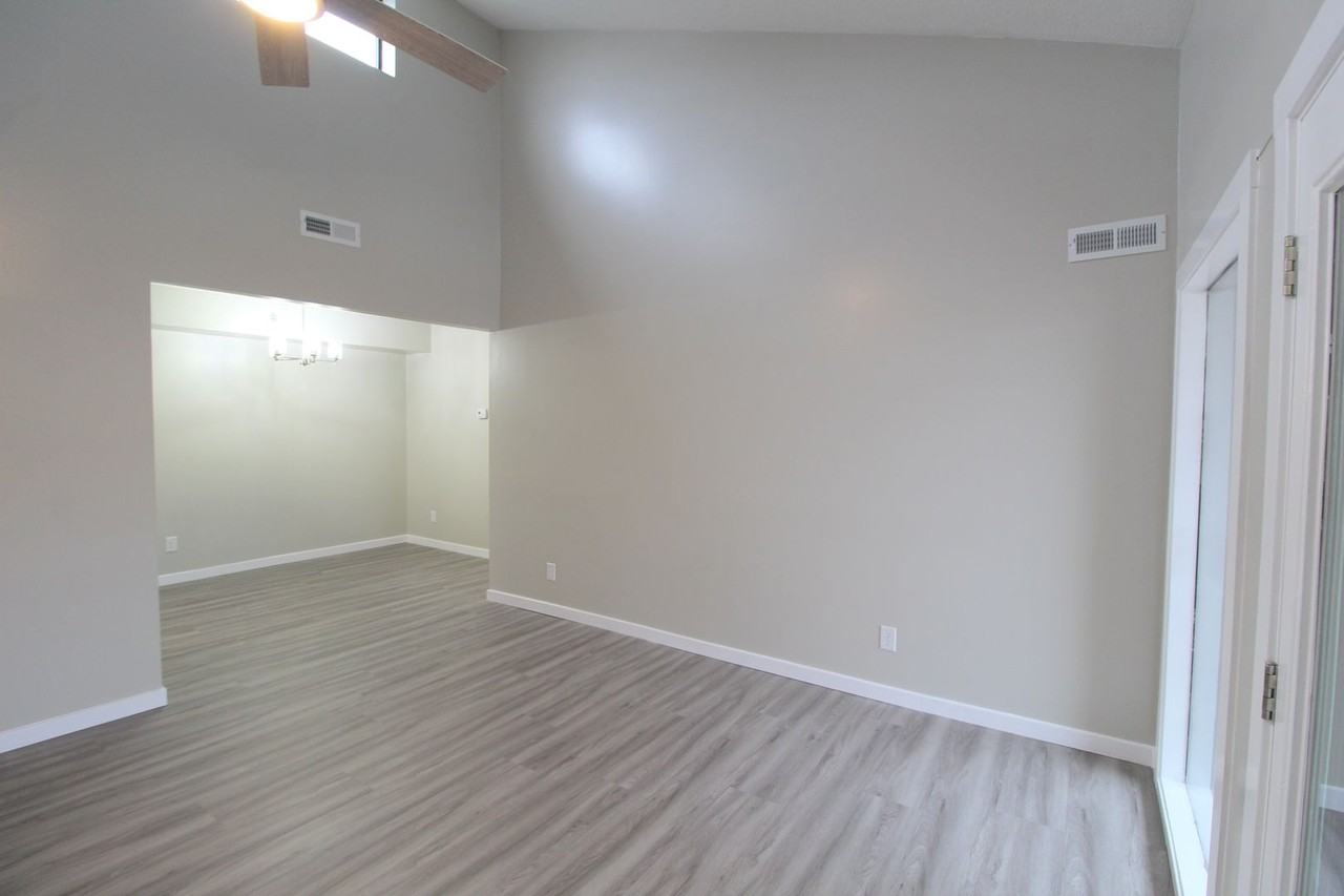 1026 Blue Ridge Dr - Photo 5 of 29