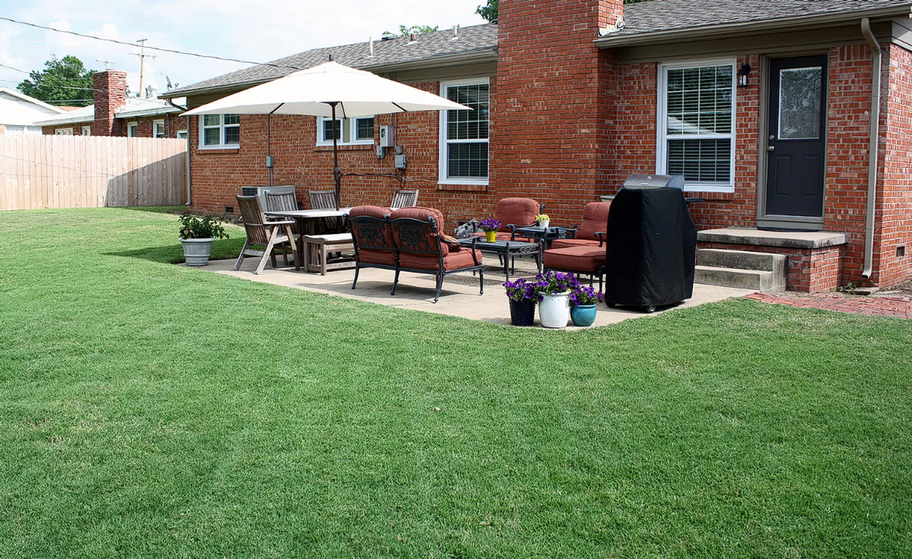 4353 E 56th Pl - Photo 2 of 13