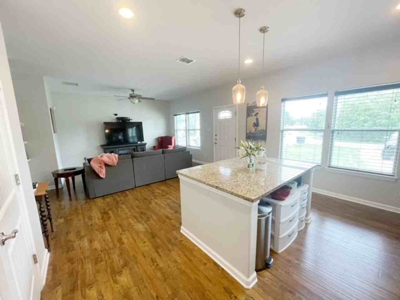 1627 Green Hill Dr - Photo 2 of 13