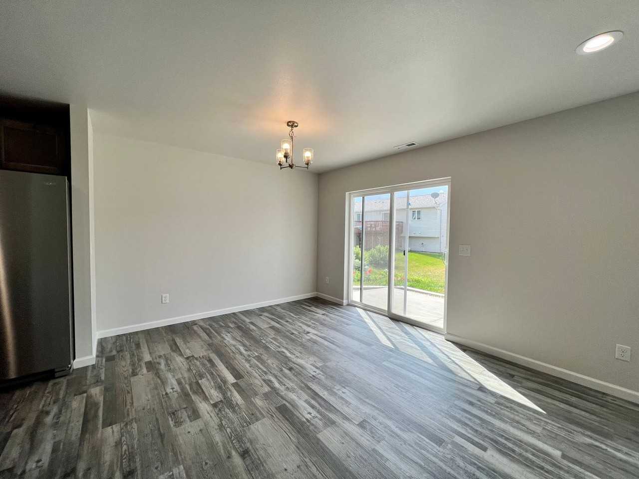 129 Marshall Loop - Photo 4 of 15