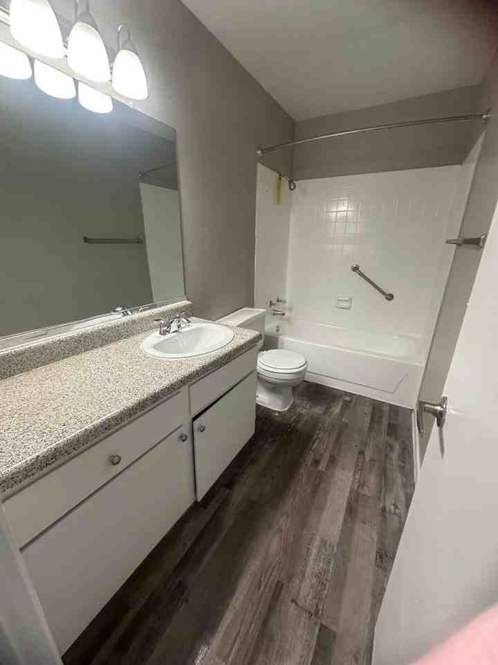 1719 Park Vista Dr #203 - Photo 2 of 6