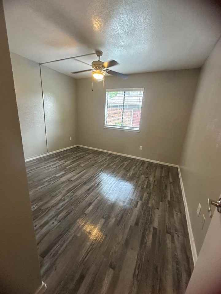 1719 Park Vista Dr #203 - Photo 4 of 6