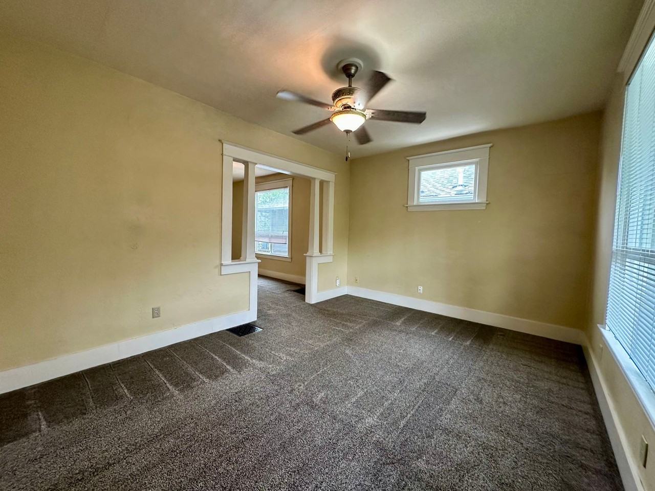 3811 Ne 7th Ave - Photo 6 of 26