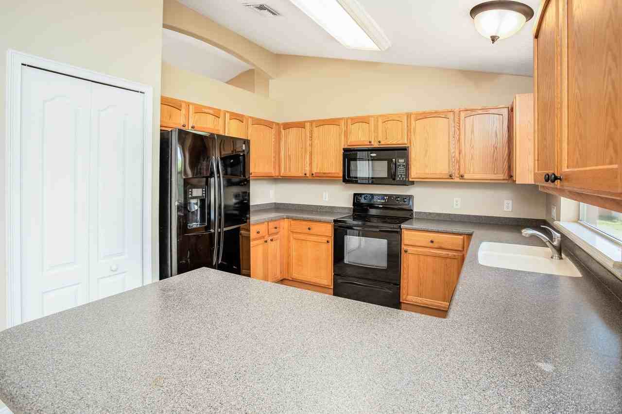 12112 Buttonbush Loop - Photo 3 of 16