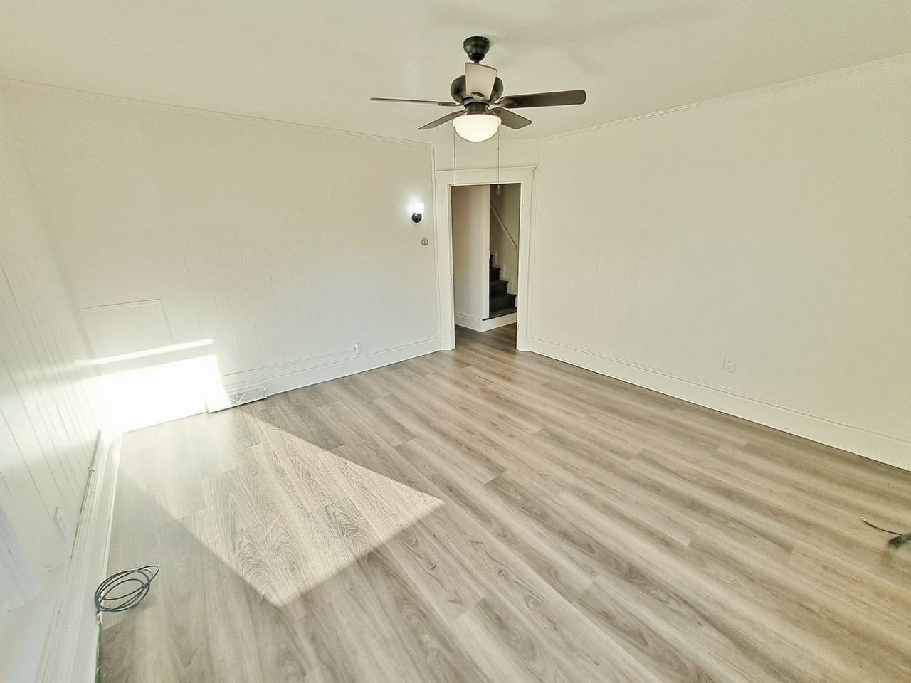 118 S Franklin St - Photo 6 of 31