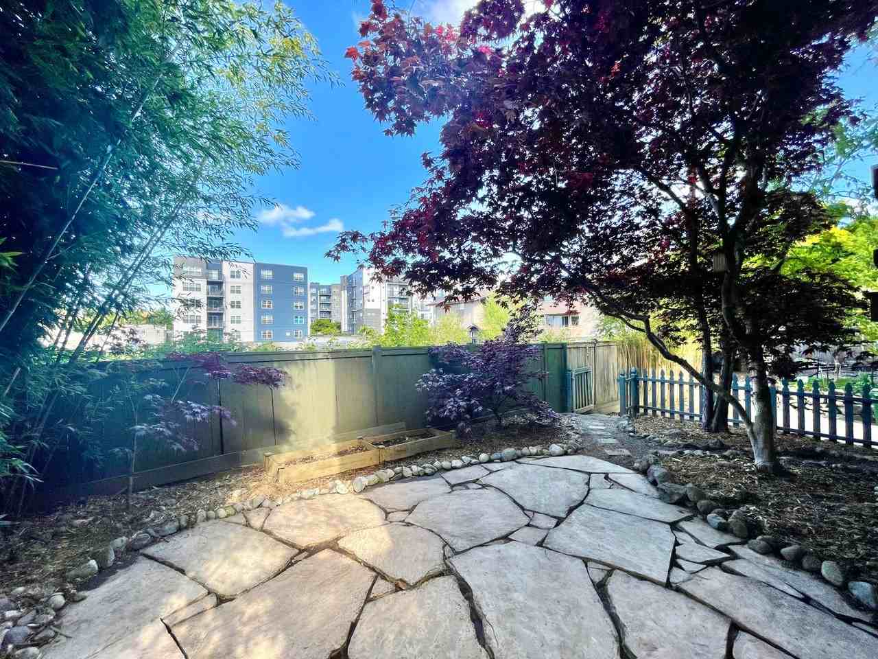 12713 35th Ave Ne #B - Photo 5 of 28