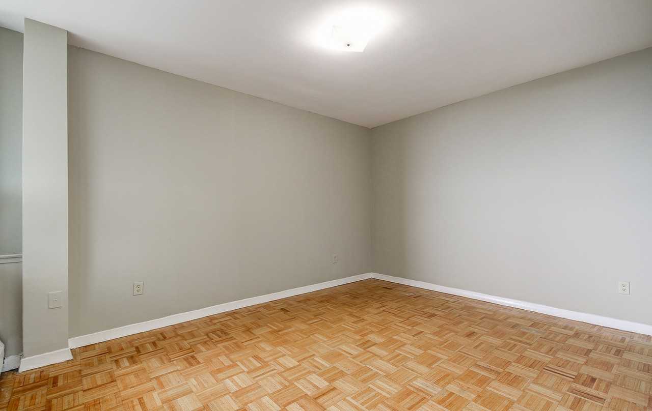 10 Kensington Rd. - Photo 6 of 19