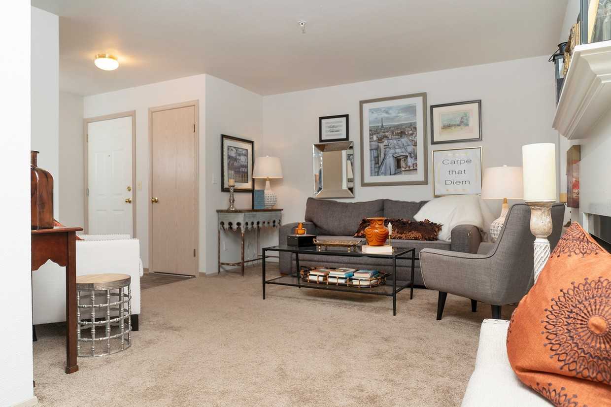 Westminster Towers - Photo 4 of 23