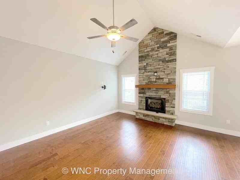 72 Leyland Cir - Photo 2 of 19