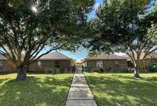 2205 N Erica St #4 - Photo 1 of 1