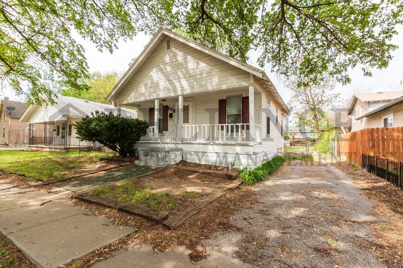 253 N Charles St - Photo 2 of 21