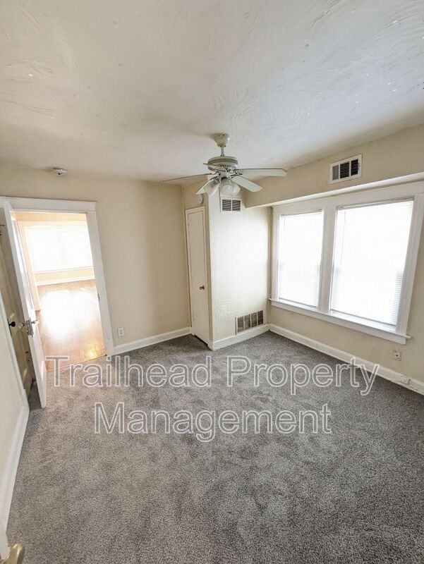 4002 Warwick Blvd #2S - Photo 4 of 16