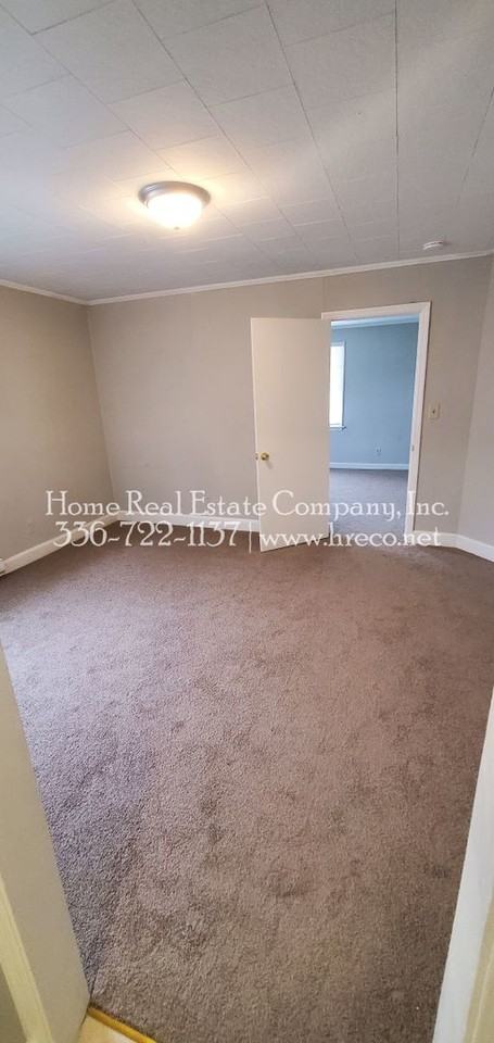 838 Gray Ave - Photo 3 of 7