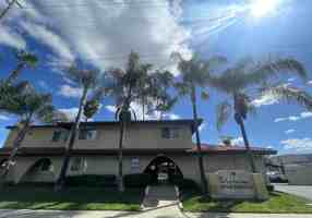 featured image of 421 S Mollison Ave