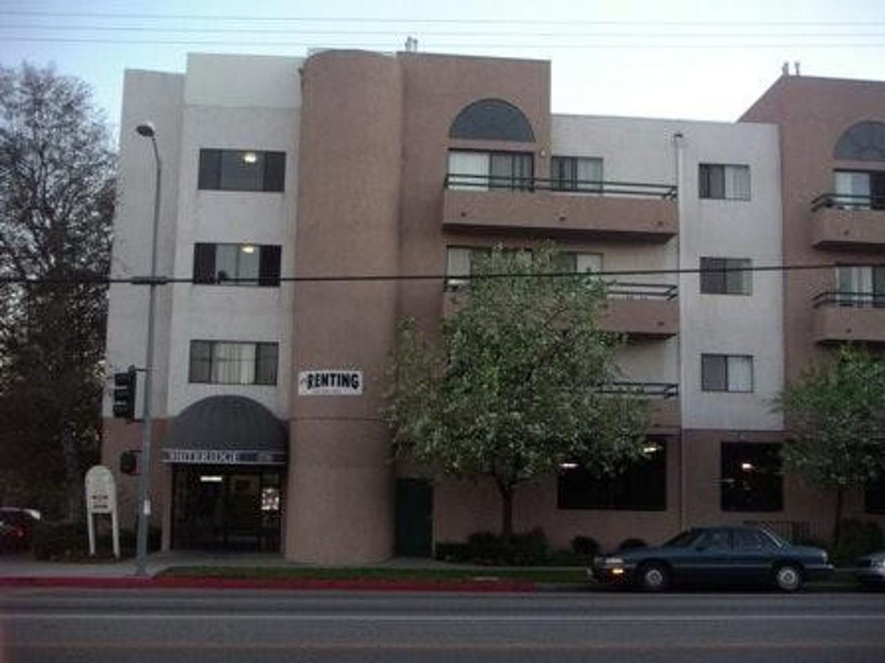 Lassen Apartments - Photo 6 of 6