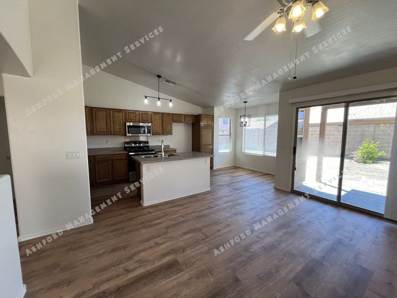 2046 S 171st Dr - Photo 4 of 27