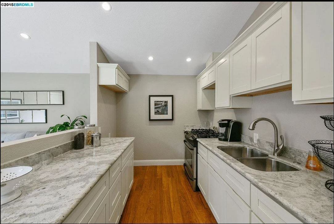 1700 1/2 Pearl St - Photo 2 of 7