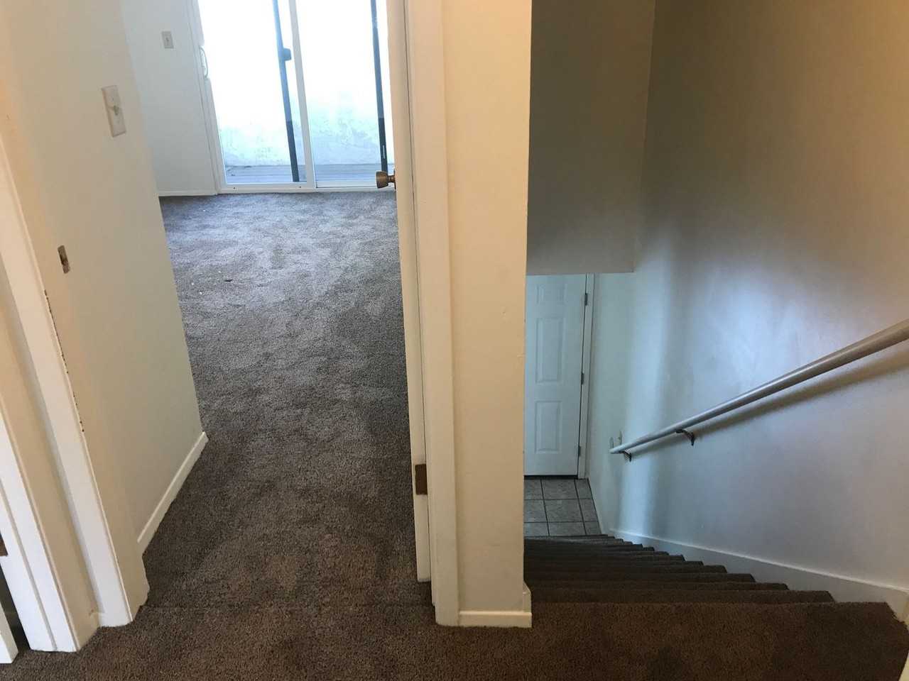 217 S 18th Ave #A - Photo 7 of 27