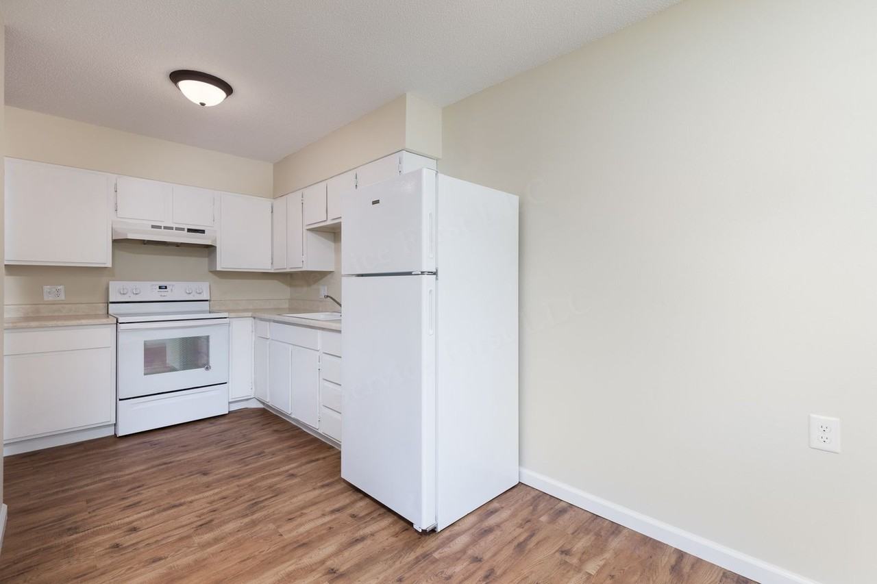 Orange Blossom Apartments 8 Wallingford Dr, Platte City, MO 64079