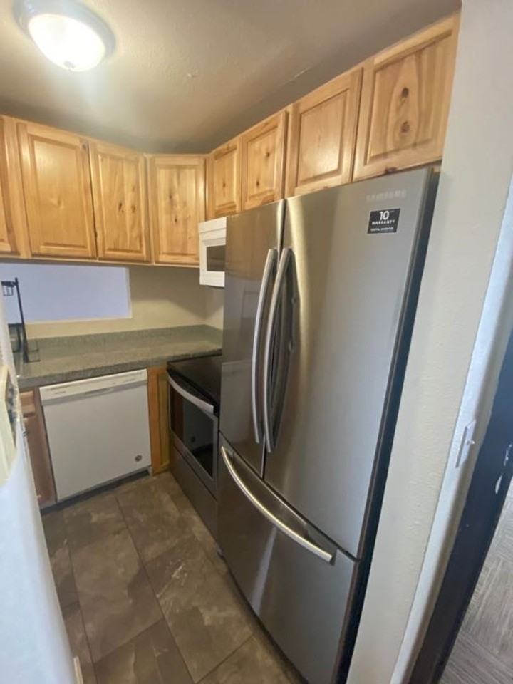 2700 Plumas Street #214 - Photo 3 of 8