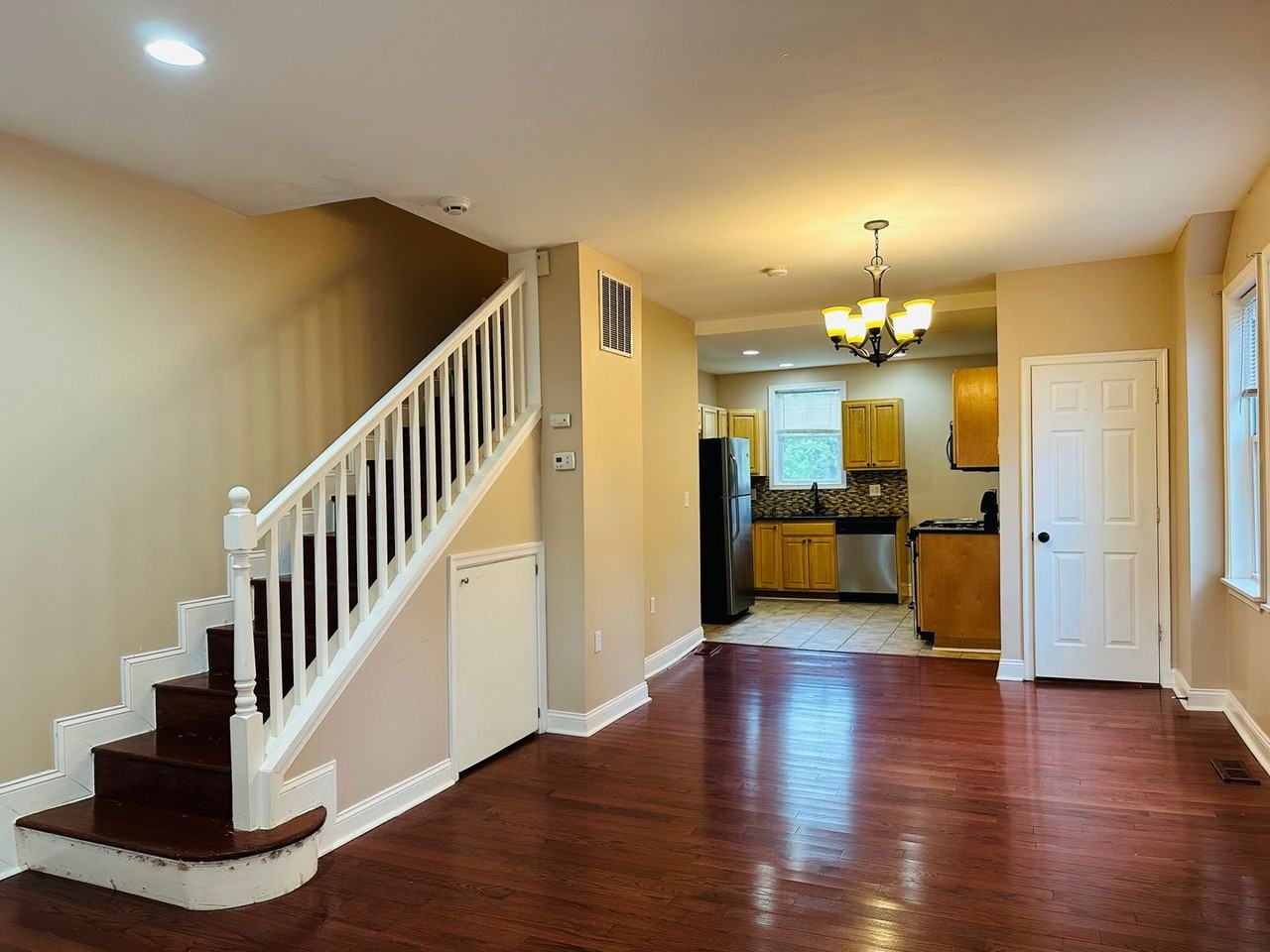 537 Benninghaus Rd - Photo 3 of 21