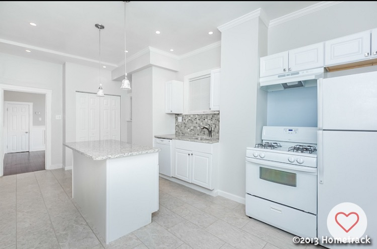 2232 W Baltimore St - Photo 6 of 14