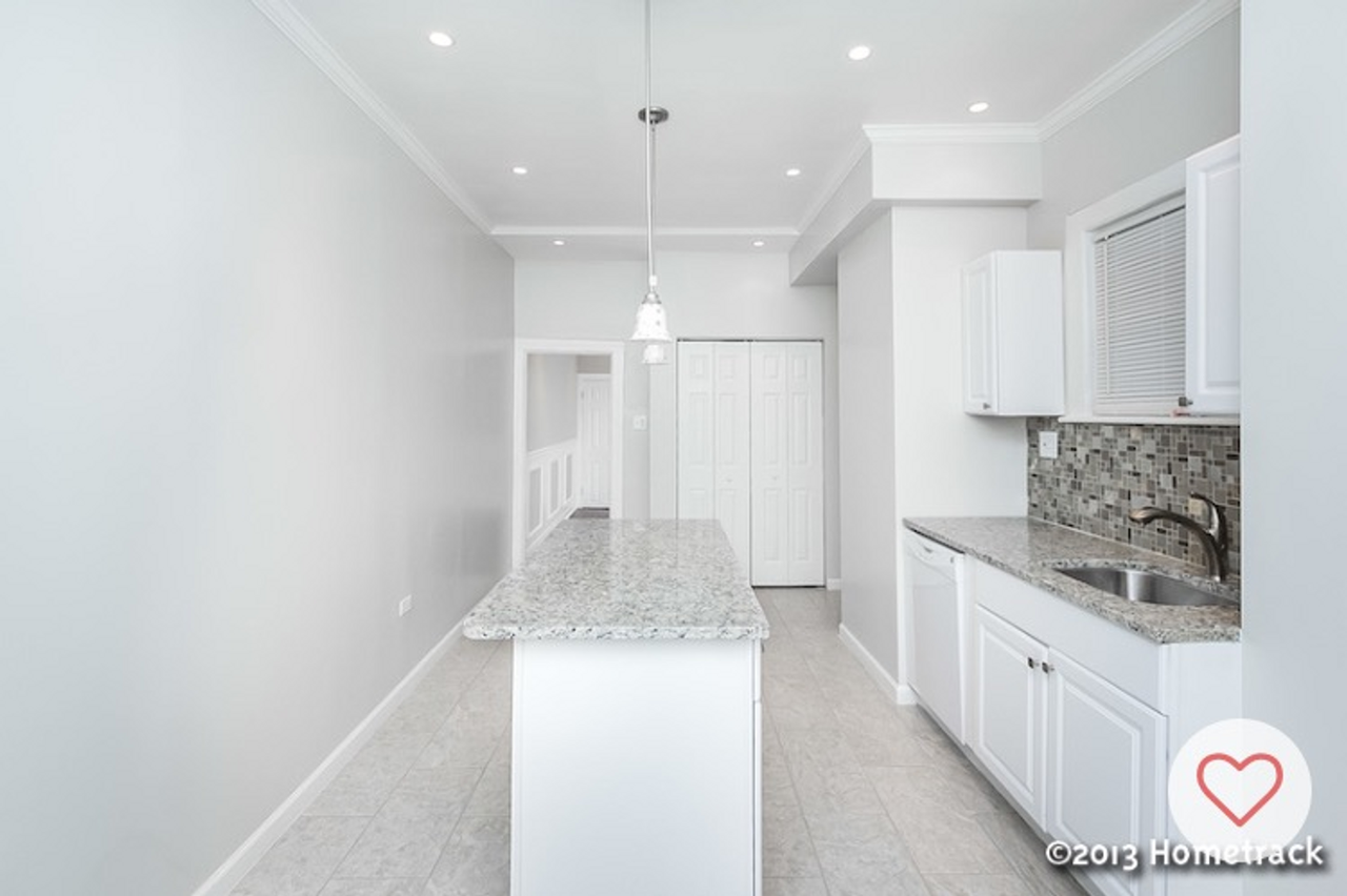 2232 W Baltimore St - Photo 7 of 14