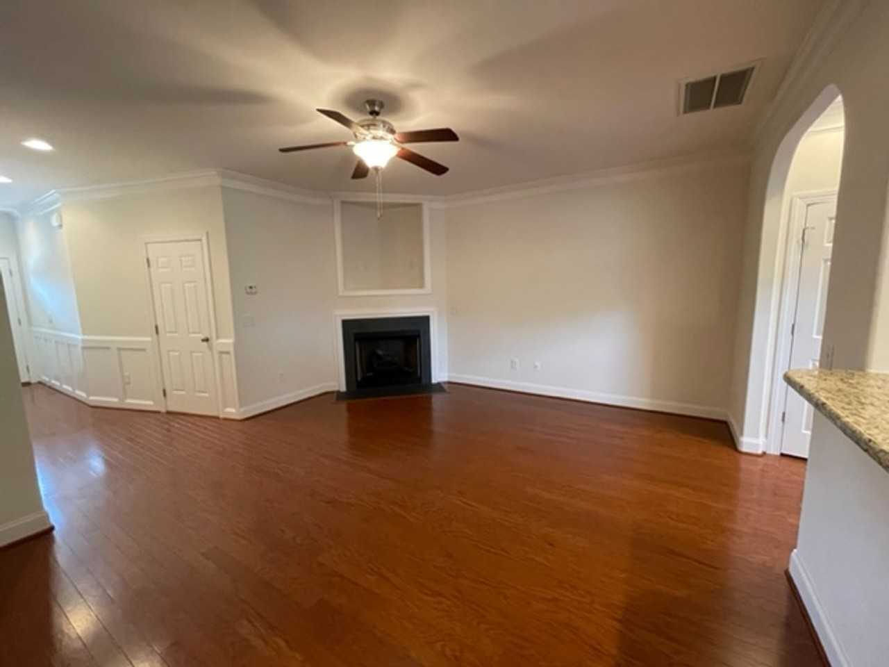 2823 Grove Park Drive - Photo 4 of 24