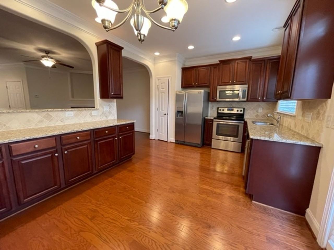 2823 Grove Park Drive - Photo 7 of 24