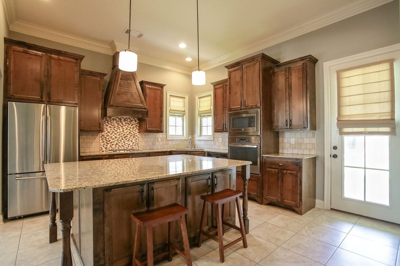 5834 Willow Breeze Dr - Photo 2 of 12