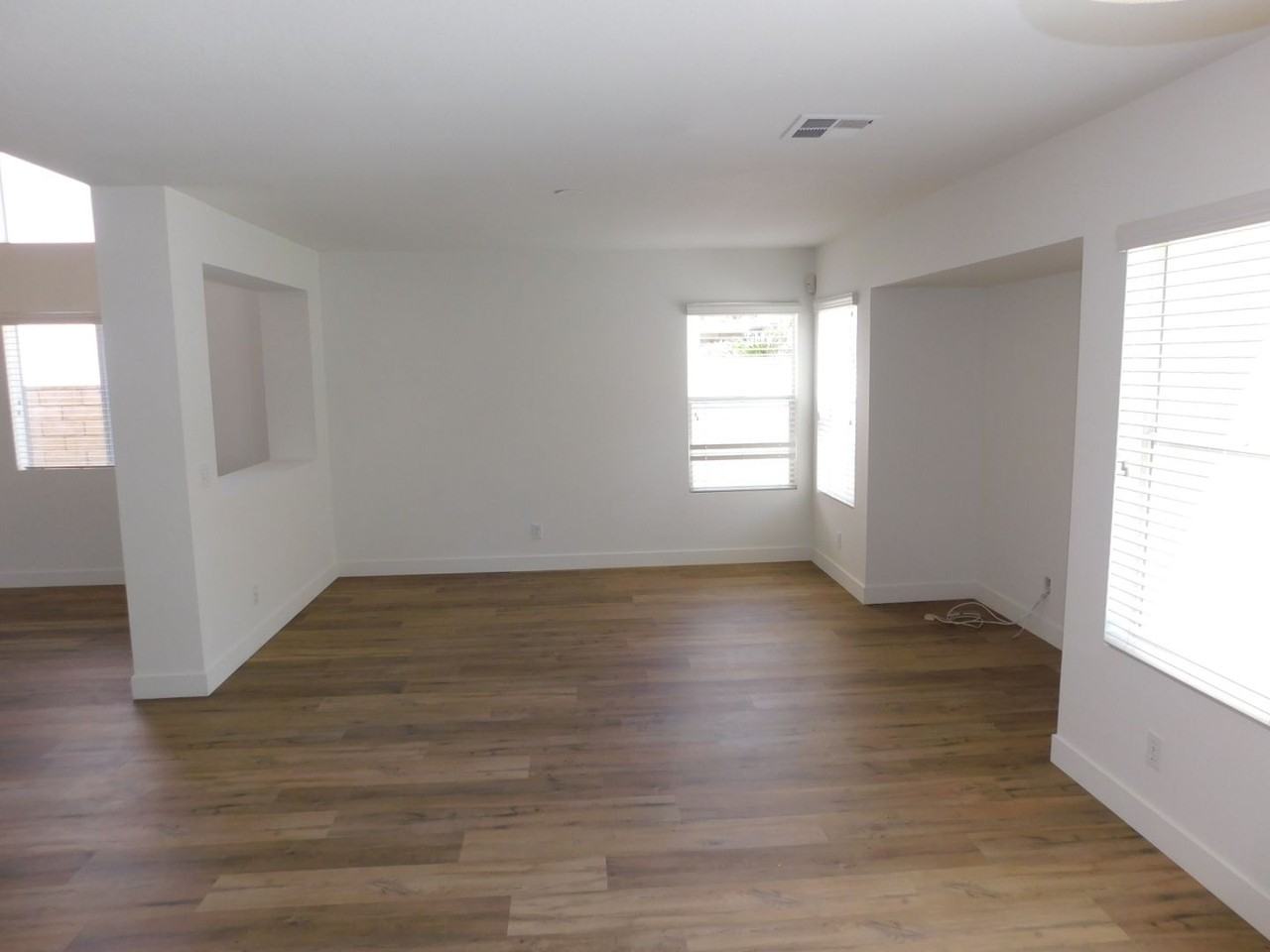 2473 San Simon St - Photo 4 of 27