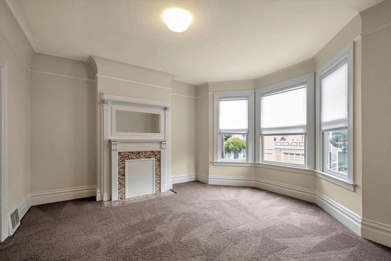3841 26th St - Photo 2 of 29