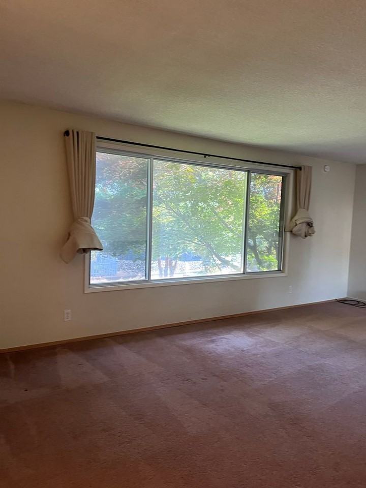 3355 Montebello Avenue - Photo 6 of 31