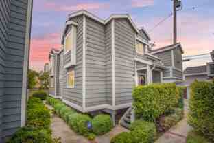 216 16th Pl #L - Photo 1 of 1