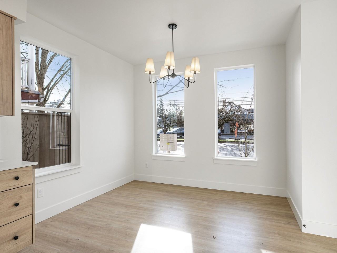 1 MONTH FREE RENT! BRAND NEW 2BD/2.5B High - Photo 2 of 33