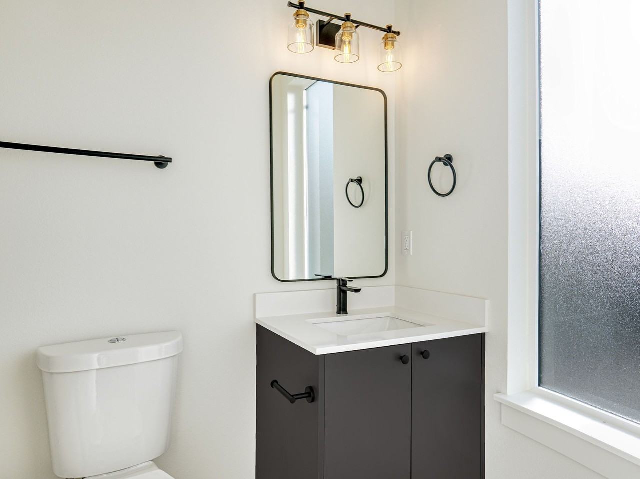 1 MONTH FREE RENT! BRAND NEW 2BD/2.5B High - Photo 5 of 33