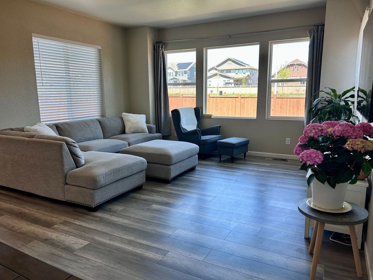 551 W 175th Pl - Photo 4 of 22