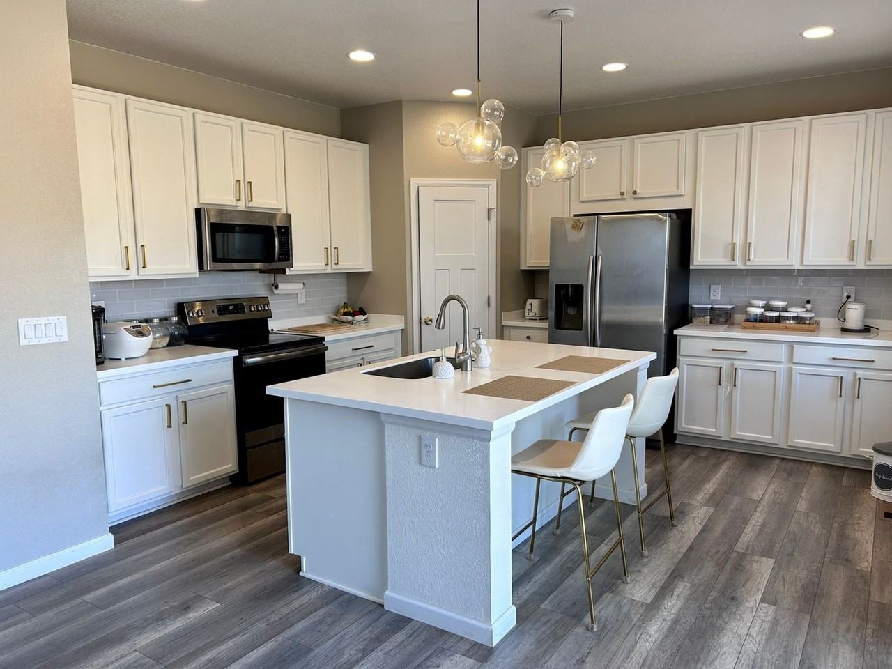 551 W 175th Pl - Photo 5 of 22