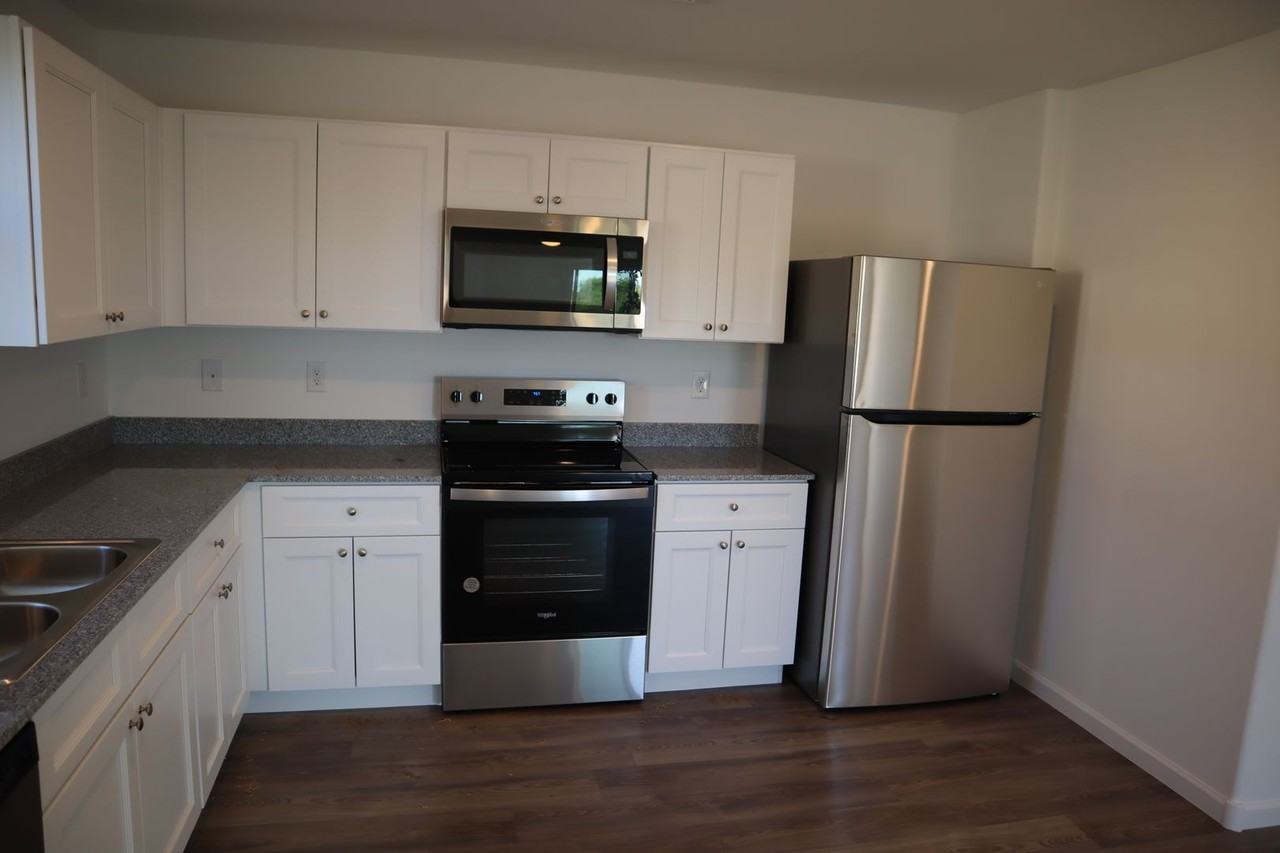 1273 W Flowstone Trl - Photo 3 of 25